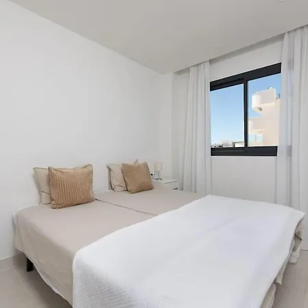 Lejlighed Beautiful 3 Bedroom In Higueron West *