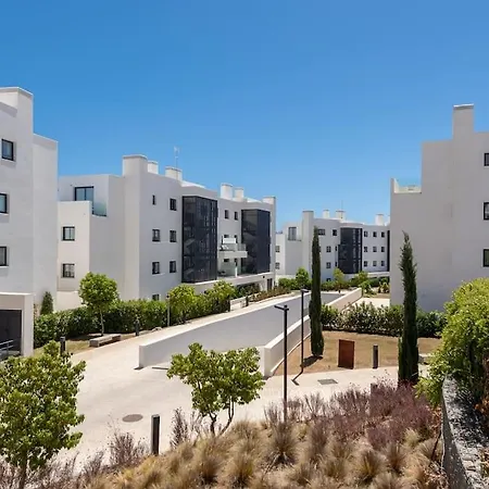 Beautiful 3 Bedroom In Higueron West Lejlighed *